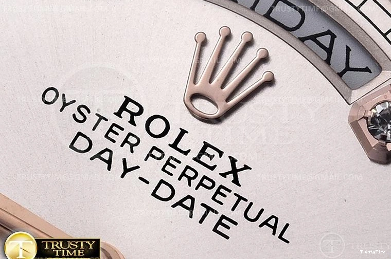 0725 RDD0219J – DayDate 36mm FreshLook 697